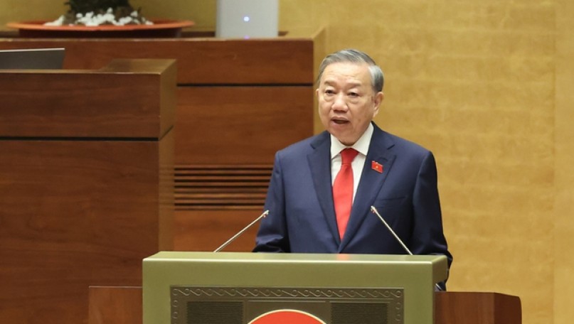 Top leader pledges to enhance Viet Nam's contributions to global peace, stability and development
