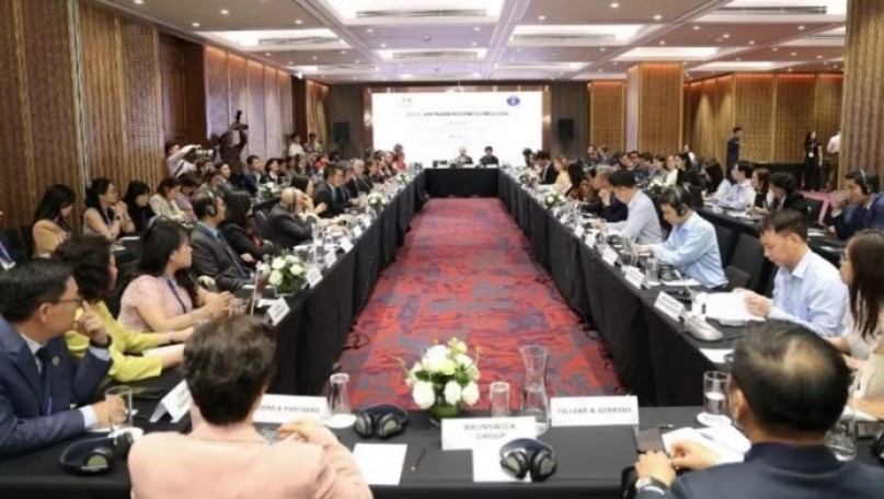 Creating a flexible policy environment to attract investment