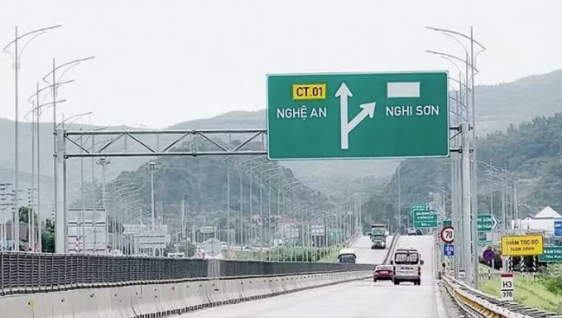 New growth model established and economic restructuring enhanced