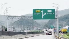 New growth model established and economic restructuring enhanced