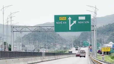 New growth model established and economic restructuring enhanced