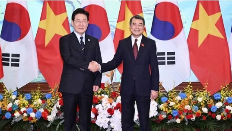 Prime Minister Le Minh Hung meets with RoK President Lee Jae Myung