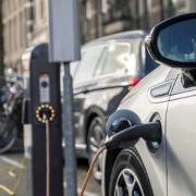 VCCI: Extension of special consumption tax incentives for&nbsp;electric vehicles brings multiple benefits