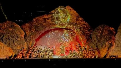 Dan Kinh Thien Festival Recreates nation’s historical journey