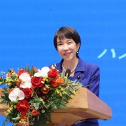 Japanese Prime Minister praises Viet Nam's proactive foreign policy