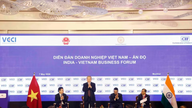 Top leader attends Viet Nam-India Business Forum in Mumbai