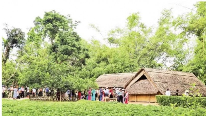 President Ho Chi Minh’s hometown in season of fragrant lotus blooms