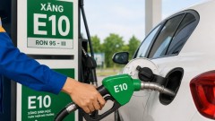 Oil and gas stocks diverge in the short term
