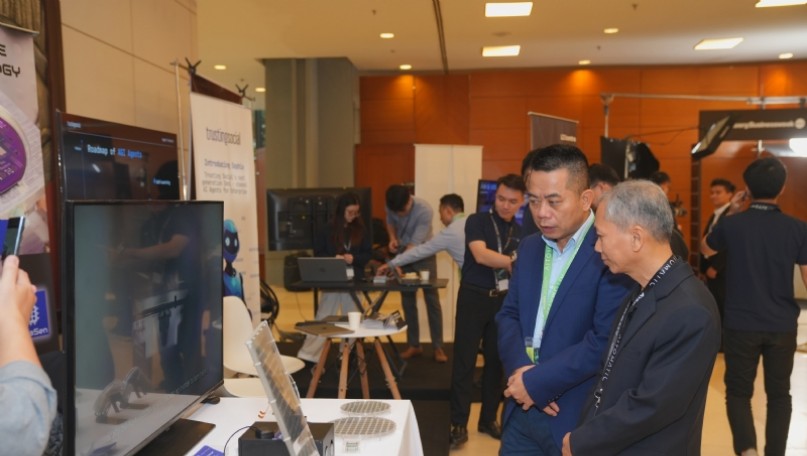 Placing Enterprises at Center of National Technology Strategy