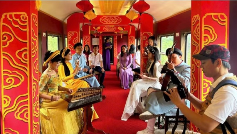 Heritage trains unlock Viet Nam’s railway tourism potential