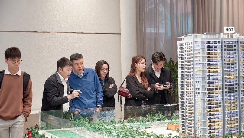 Real estate enters a price adjustment phase