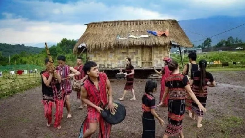 Responsibility in leveraging traditional culture